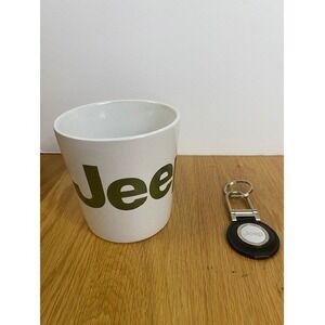 Jeep Coffee Mug and Keychain Set White Green Black Good Logo Automotive Bundle‎